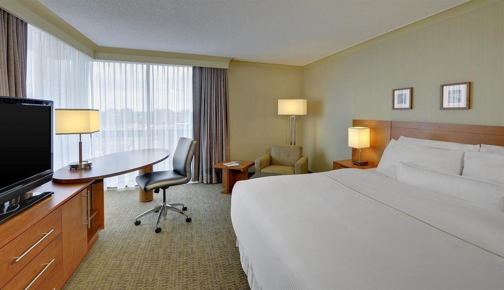 แพนแปซิฟิค โทรอนโต Hotel โตรอนโต ภายนอก รูปภาพ
